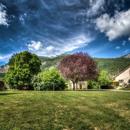 シャレー La Roulotte